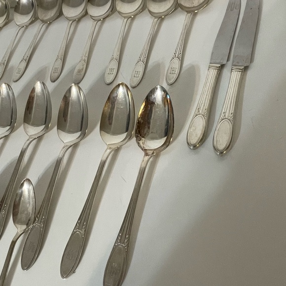 Flatware Pieces - Picture 2 of 12